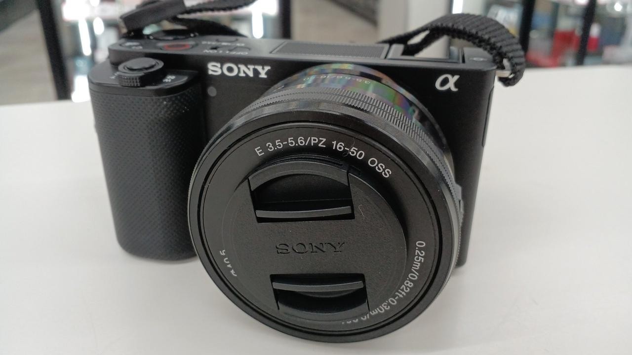Sony ZV-E10 Mirrorless Camera with SELP1650 Kit, APS-C, 24.2MP, Used From Japan