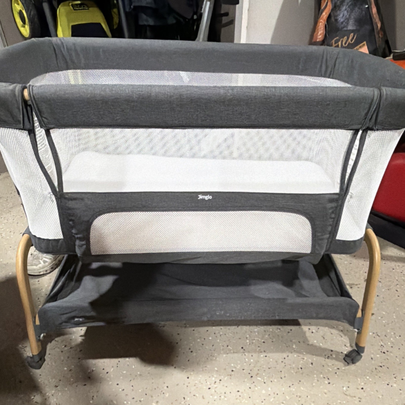 Jimglo Portable Bassinet Gray White Rectangle with Wheels, Stand, Mattress