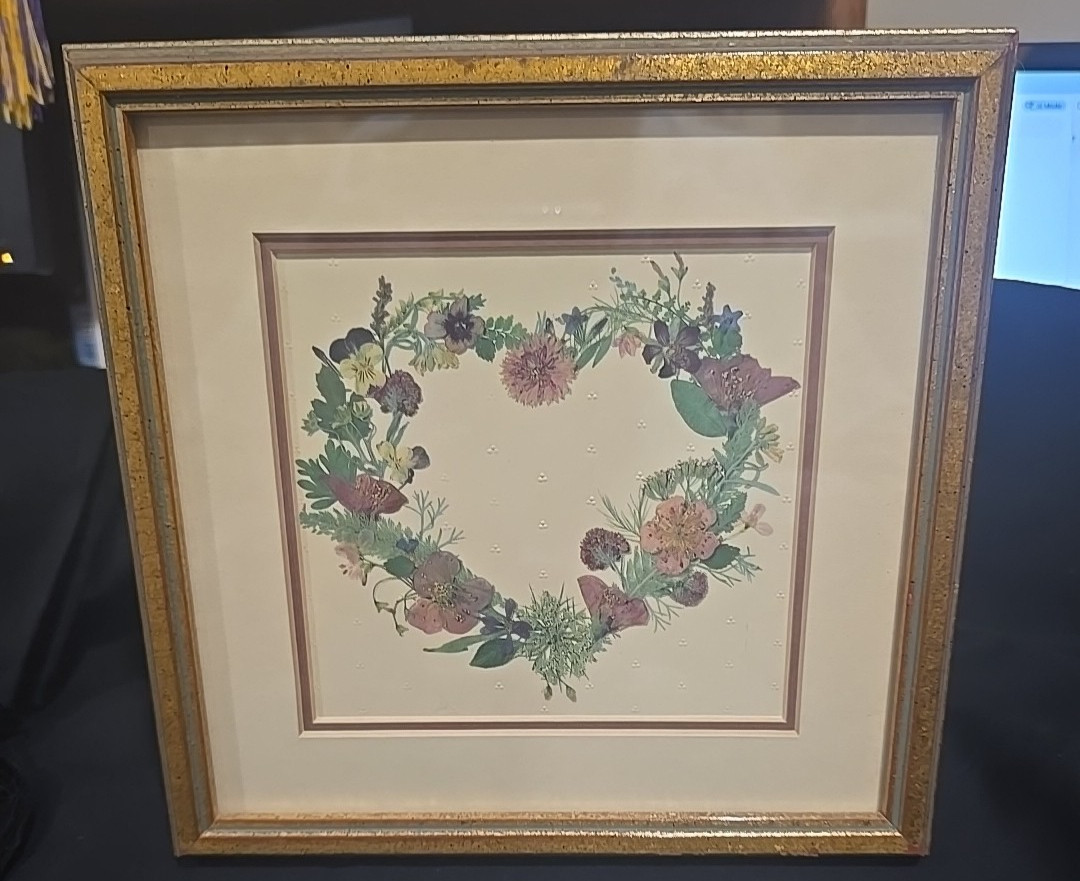 Vintage Heart Picture Shaped Pressed Wildflowers Pink Pastel Decor Framed