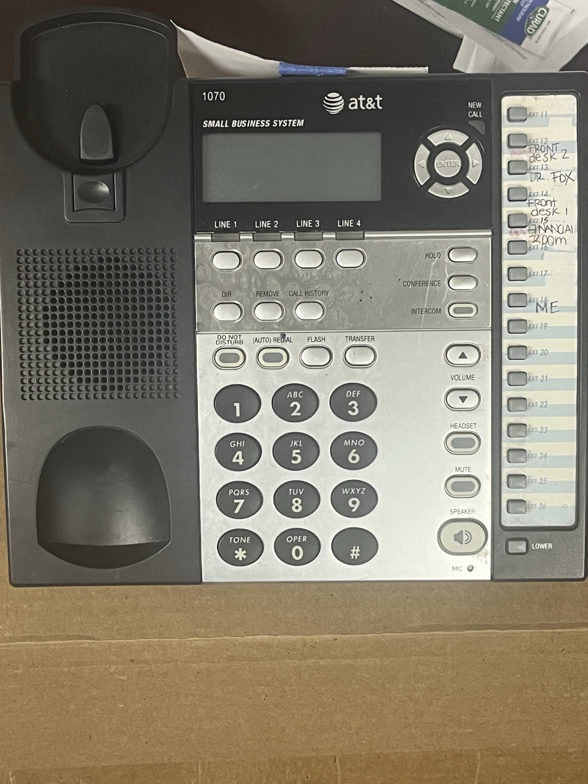 AT&T 1070 4-Line Phone Small Business System  for parts/repair