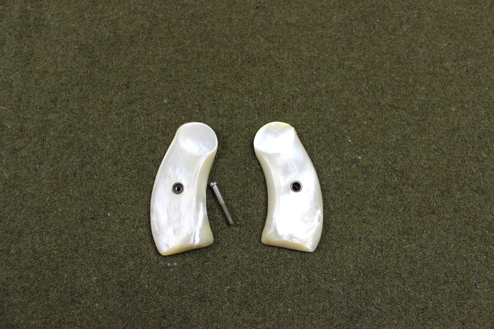 Authentic Colt Mother Of Pearl PocketPositive Vintage Factory Orignal Grips 80%