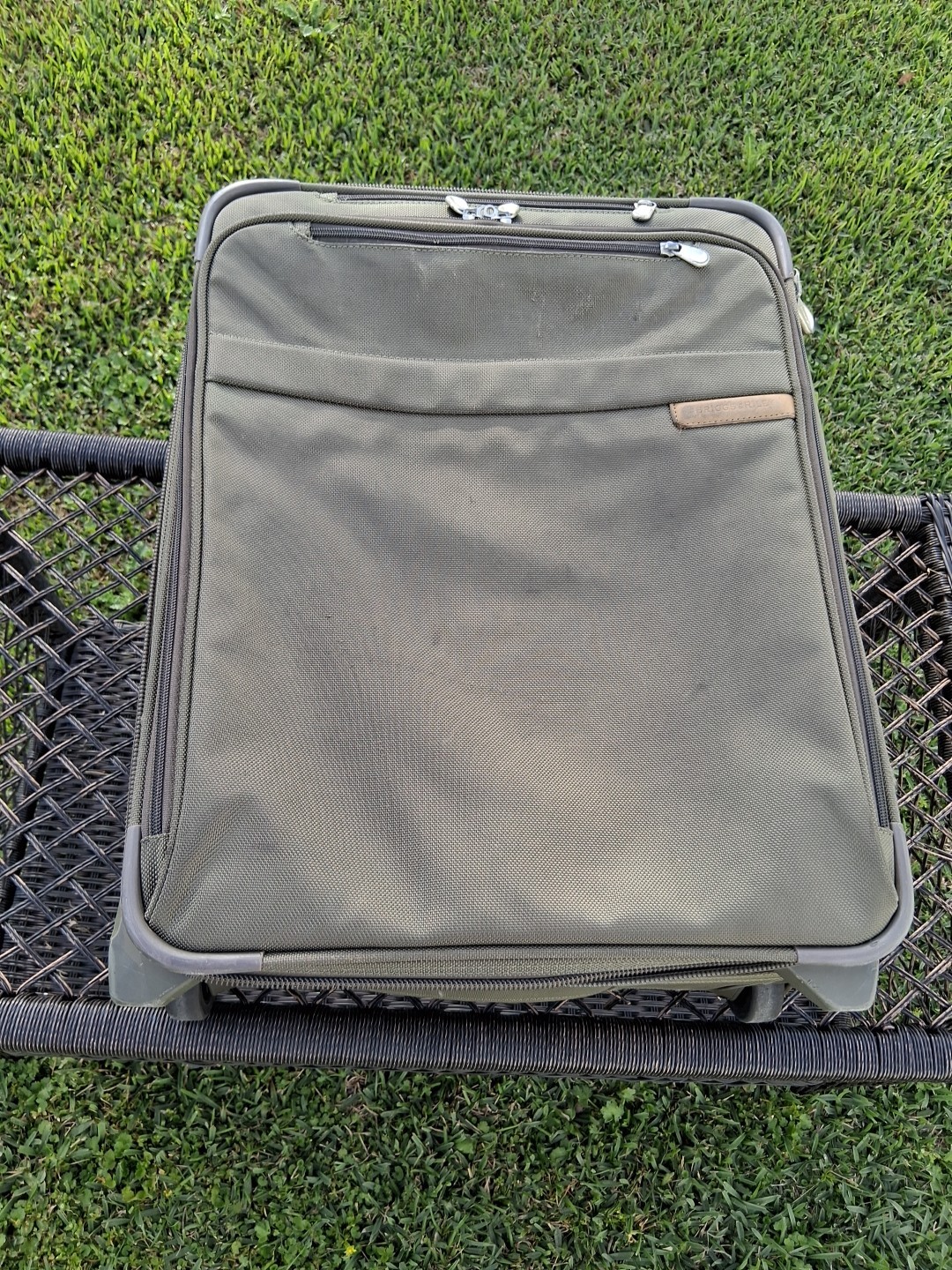 Briggs & Riley U121CXW-7 BASELINE International 21" 2-Wheel Expandable Carry-On