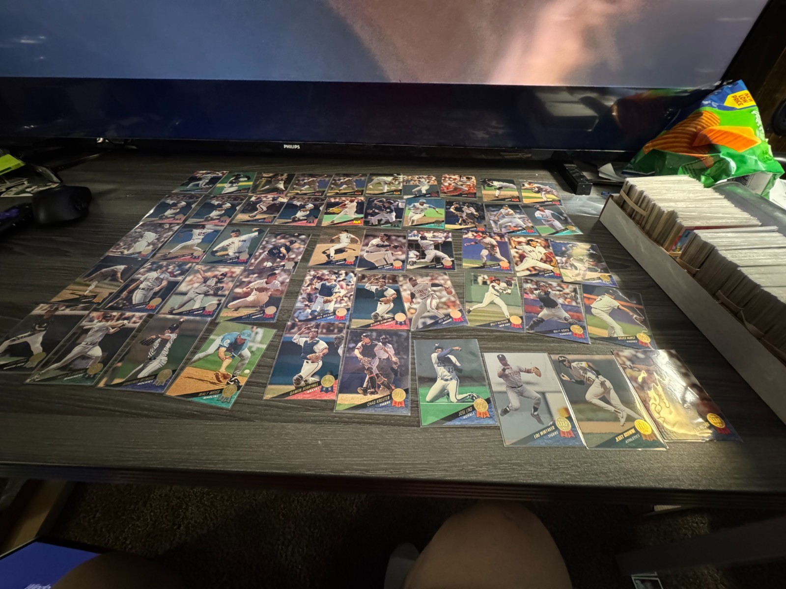 Lot of Vintage Baseball Cards(360)