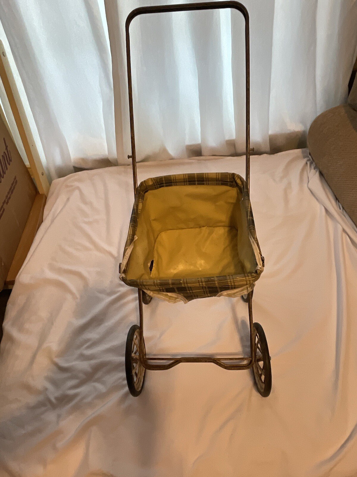 Vintage Baby Doll Buggy Rough Needs Work Or Can Be Used For Parts.