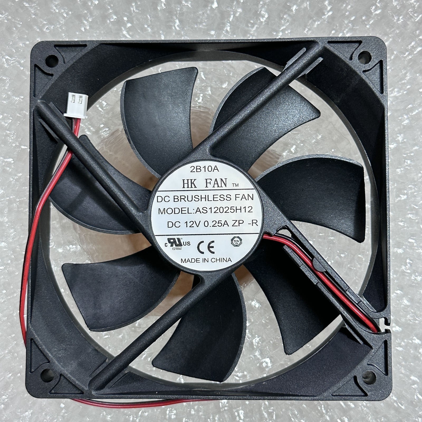 1 PCS New HK FAN AS12025H12 DC12V 0.25A 2-Wire Cooling Fan *wq