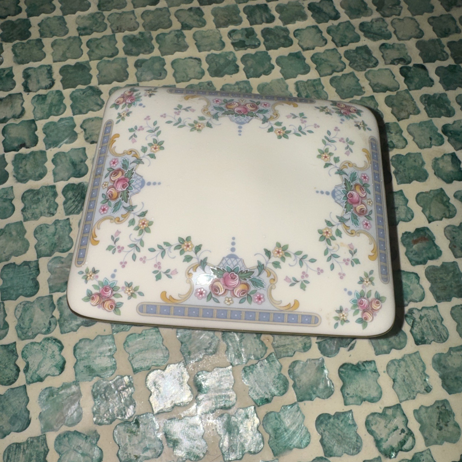 Royal Doulton Juliet H5077 Trinket Box