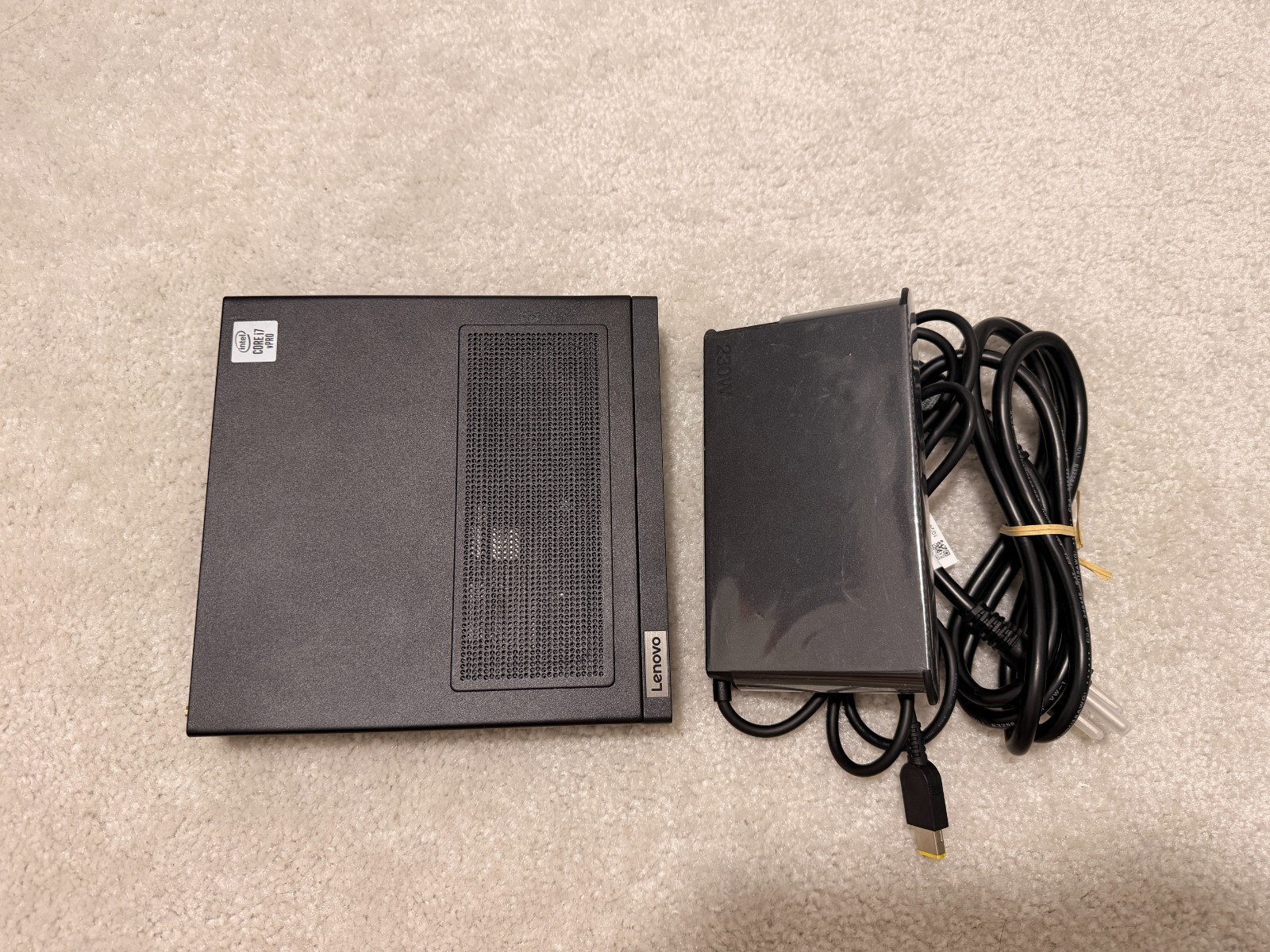 Lenovo ThinkStation P340 Tiny i7-10700T 16GB RAM 512GB SSD P1000 4GB Win11