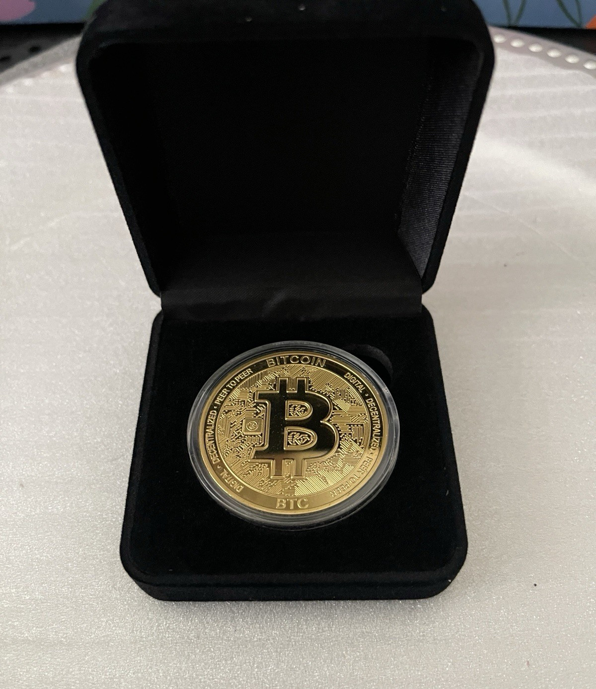 Bitcoin Collectible Gift BTC Coin Limited Edition NEW w Coin Protector + BOX