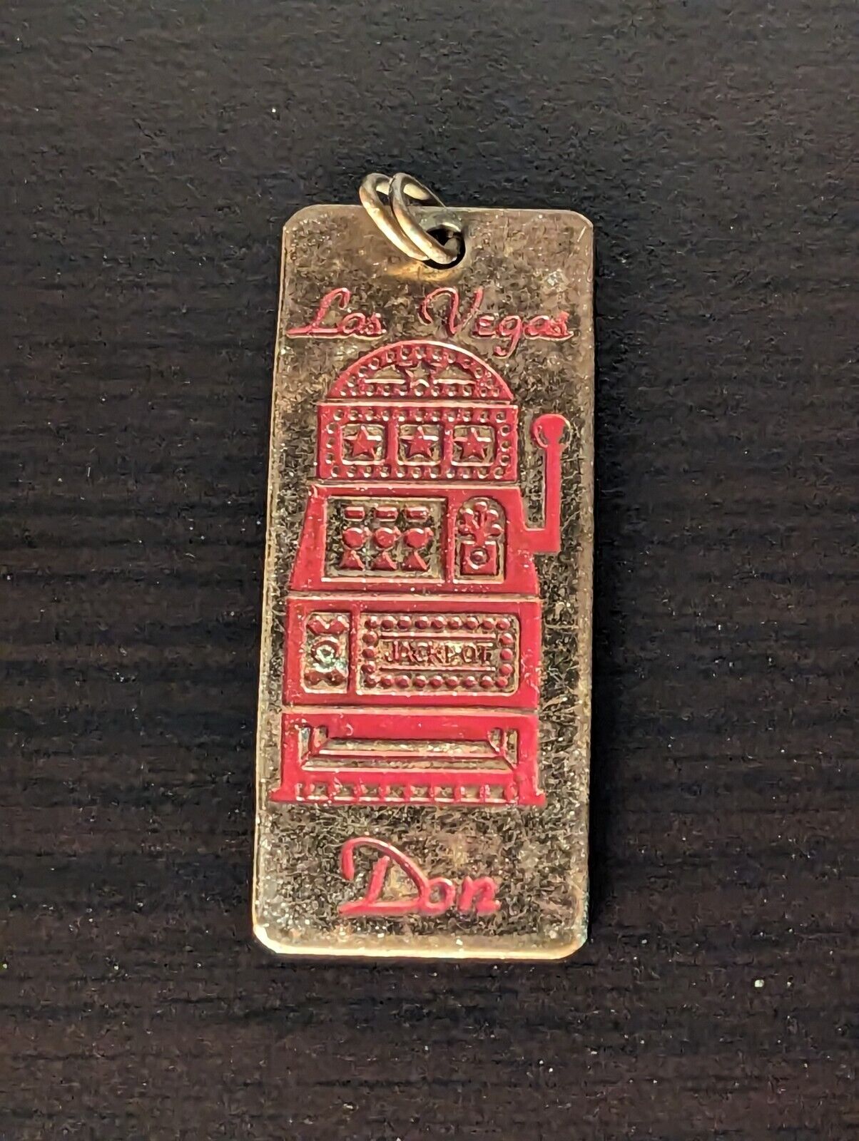 Las Vegas Don Keychain Vintage - OLD - Gold and Red Color - Slot Machine