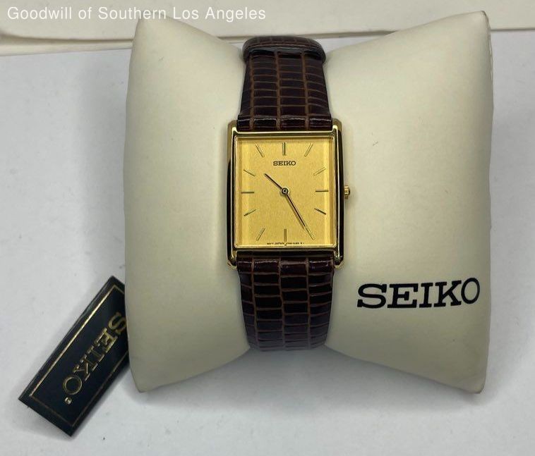 90s Vintage Seiko Tank Dress Watch - V700-5K30