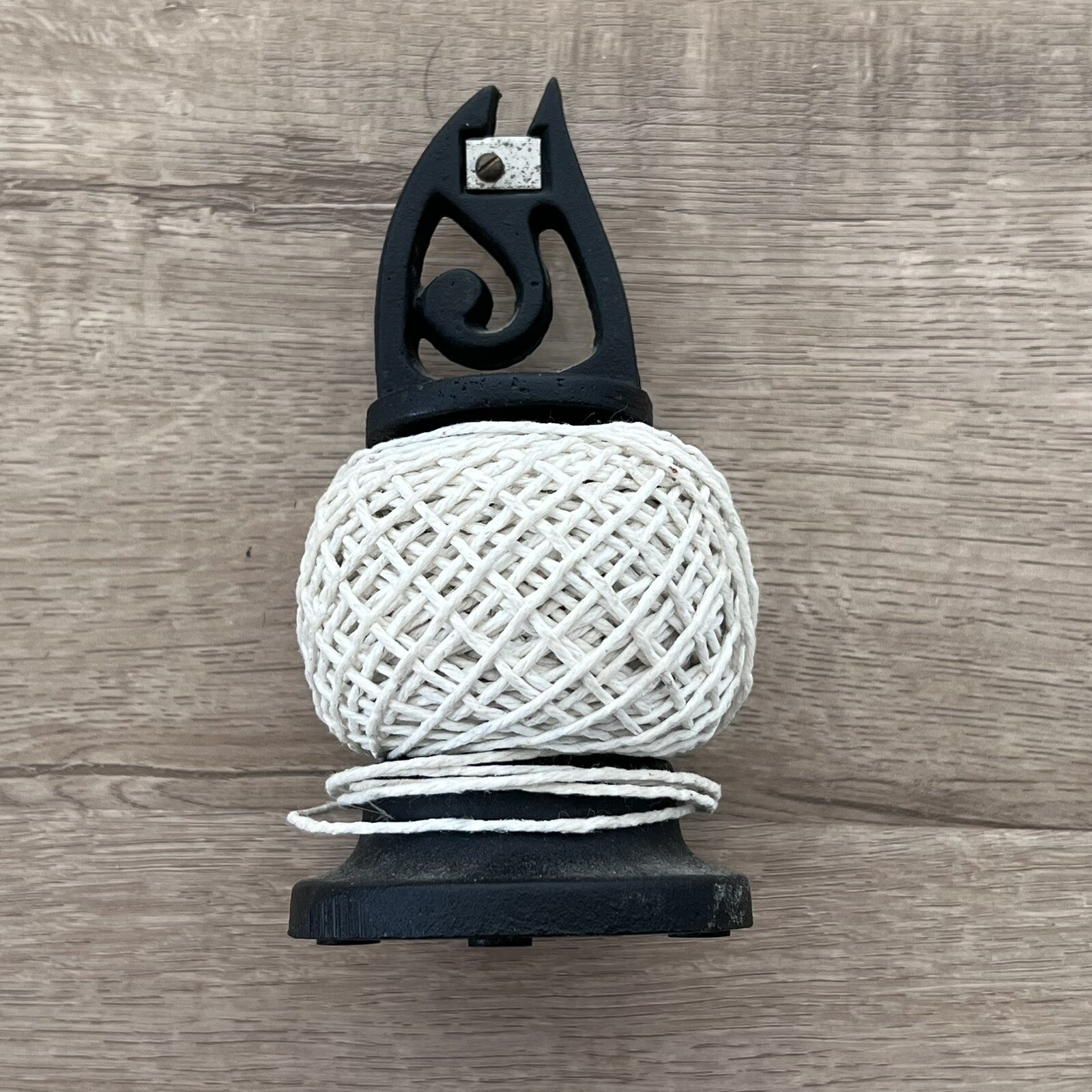 Vintage cast iron string dispencer  Welch Design Victoria England 5” H