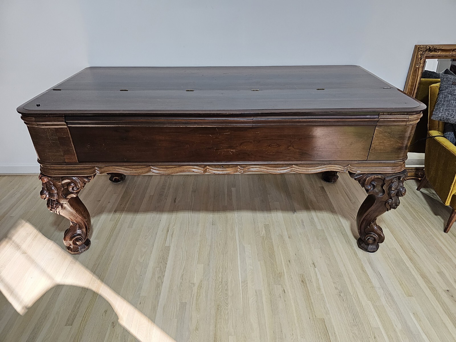 antique grand piano square 