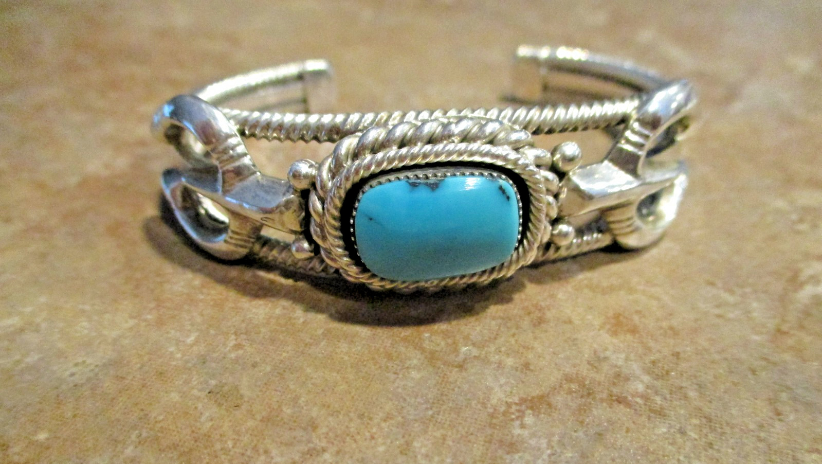 UNUSUAL !!  Vintage Navajo Sterling Silver Turquoise NAJA APPLIQUE Bracelet