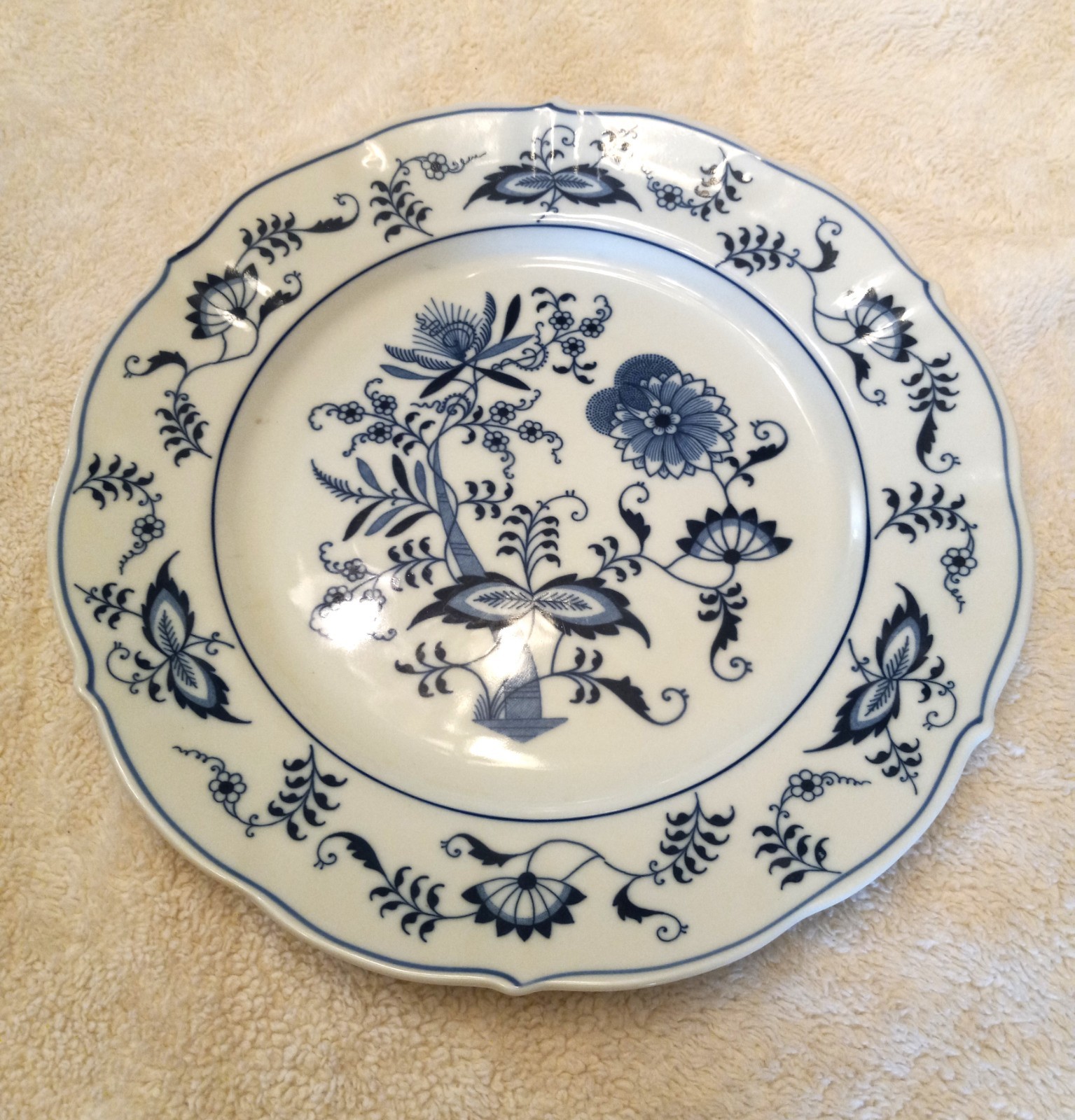 Blue Danube Blue Onion 8 3/4" Salad Plate Rectangular stamp