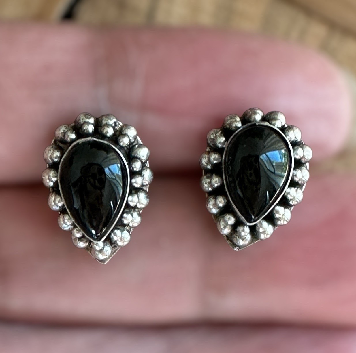 Vintage Stud Pierced Earrings 0.5 Inch Teardrop Black Onyx 925 Sterling 3.3g
