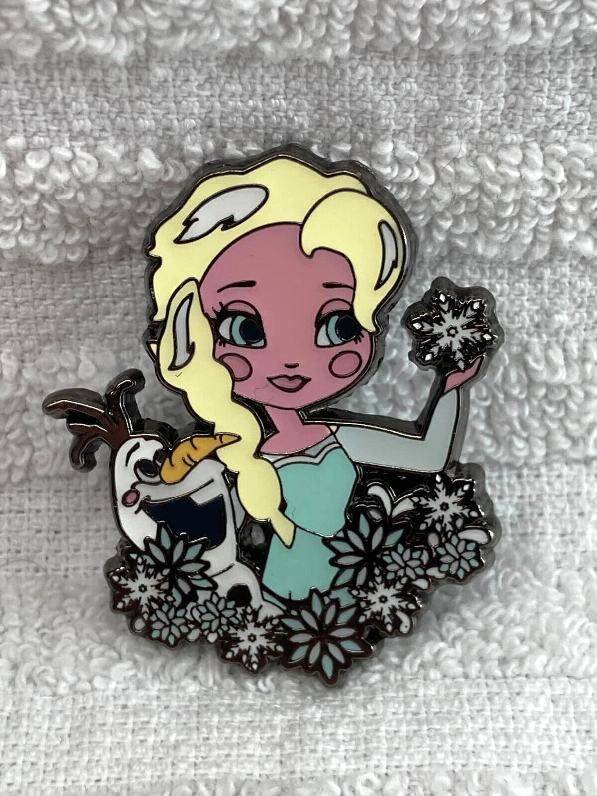DIsney Elsa Olaf Floral Pin Frozen Loungefly  Flowers Snowflakes Chibi Last One
