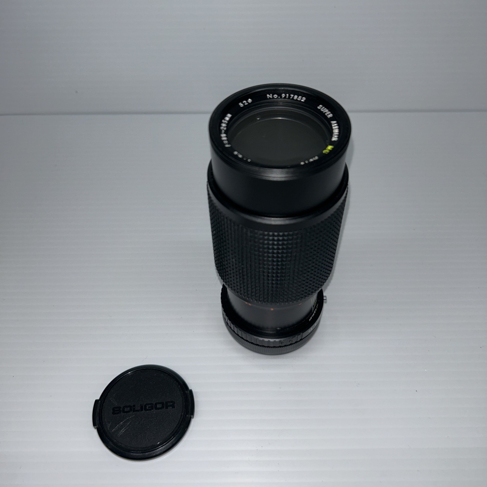 Canon FD Super Albinar MC Auto Zoom 80-205mm f/1:4.5 macro camera lens