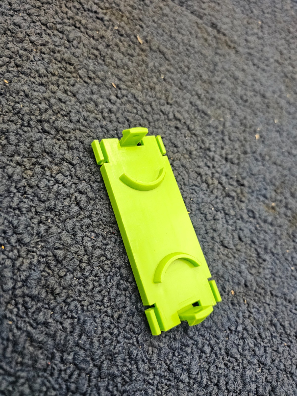 (QTY 46) Green Cover Clip 4-1/2" x 1-1/2" for B62/B55/DMK