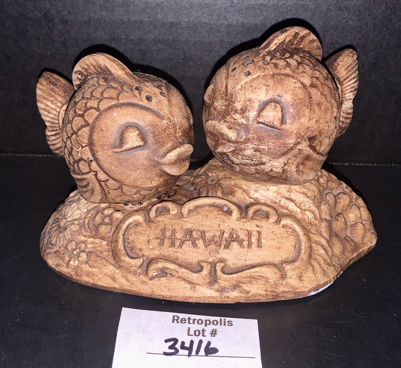 Kissing Fish Salt & Pepper Shakers Treasure Craft Hawaii Souvenir Vintage