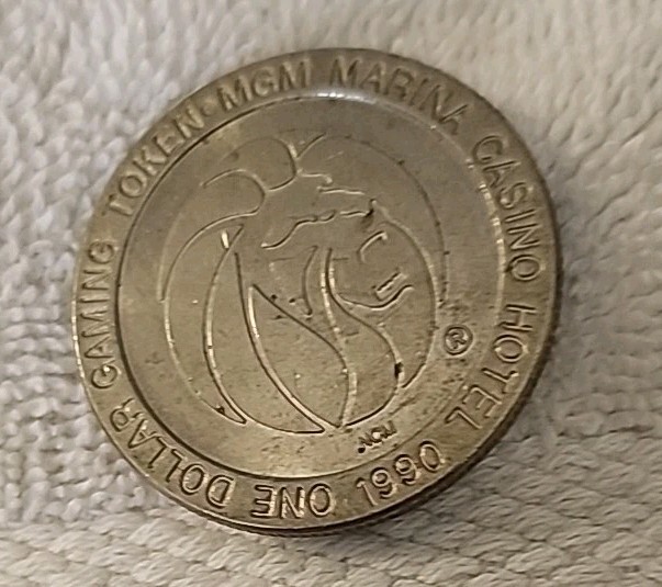 1990 MGM Marina Casino Vintage $1 Token Las Vegas Nevada Free Ship USA  OBO 