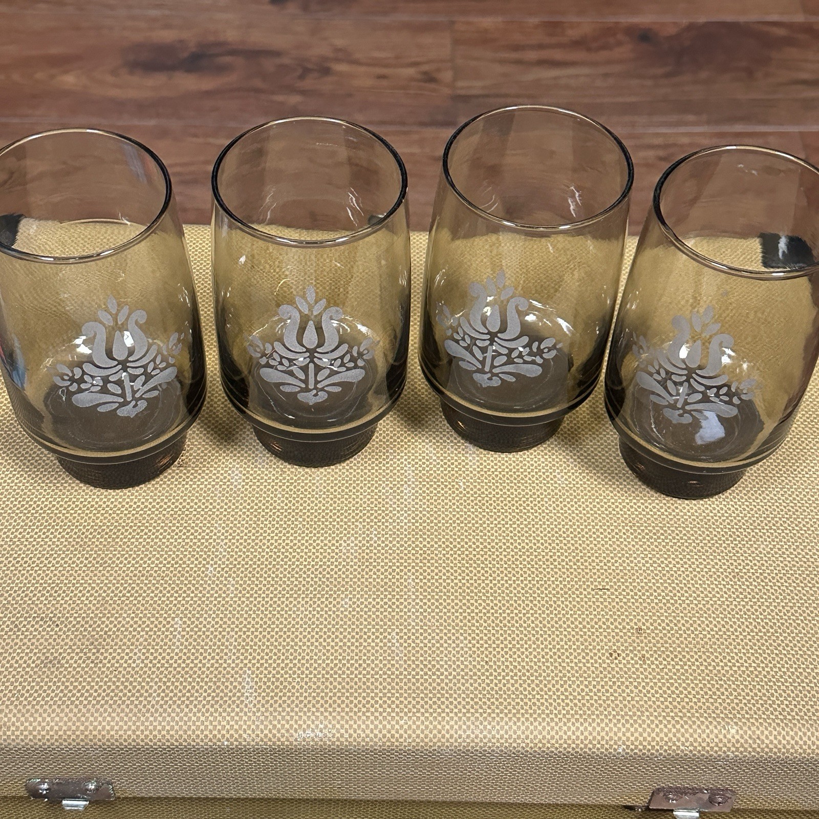 4 Pfaltzgraff Village 4.75" Etched Brown Smoke Libbey Glass 12 oz Tumblers
