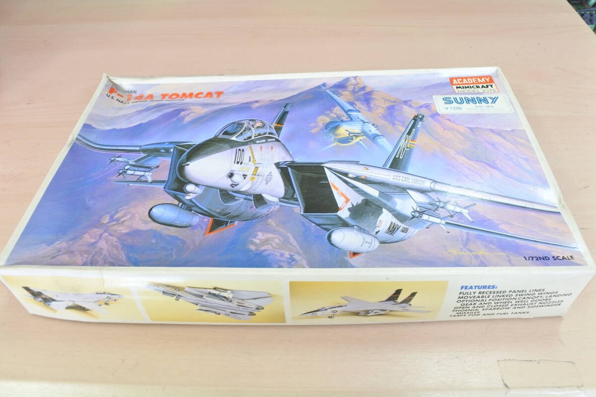 FW4 (1128) Academy 1/72 F-14A Tomcat 80/non-standard 660 box NG