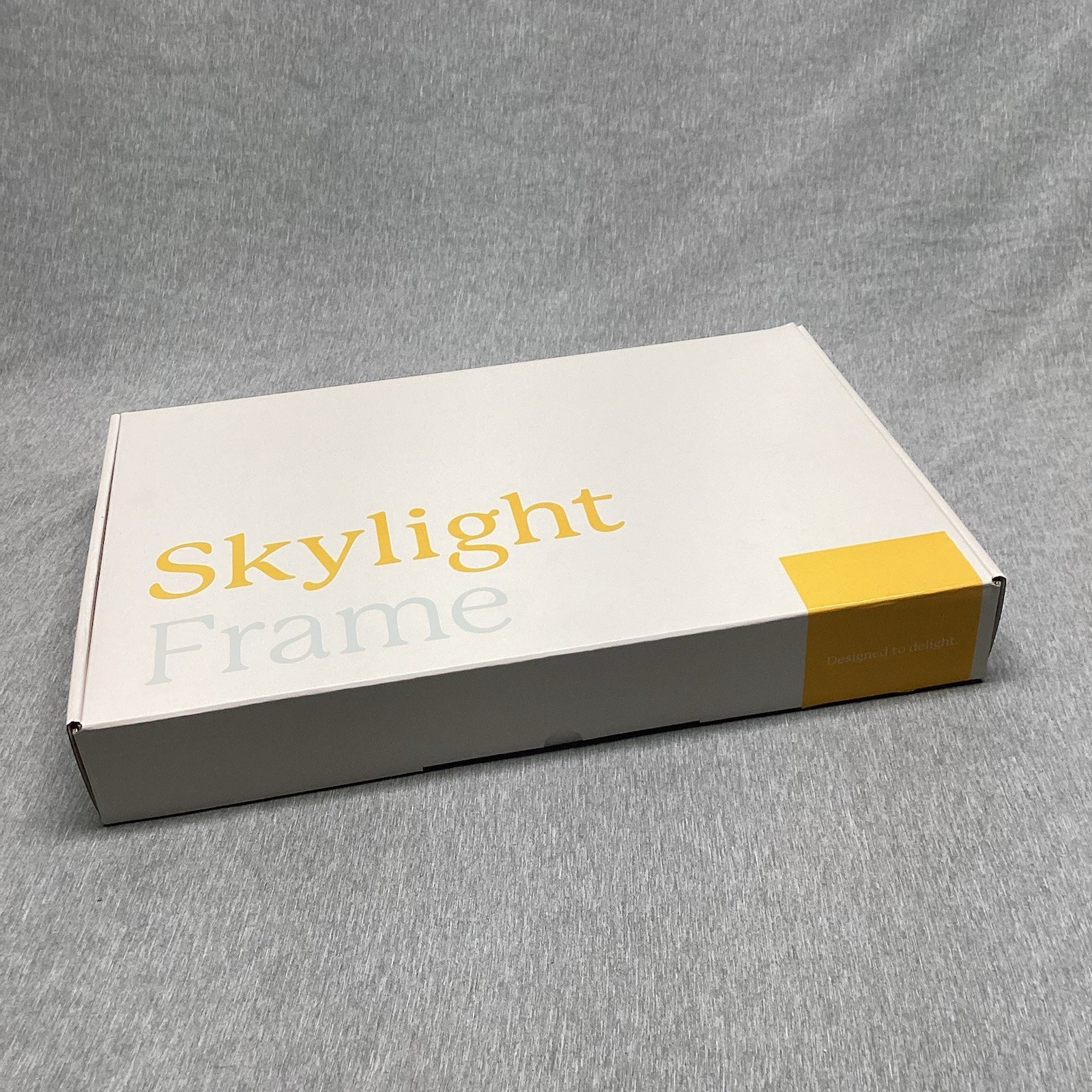 Skylight Frame 10 inch Wi-Fi Digital Picture Frame