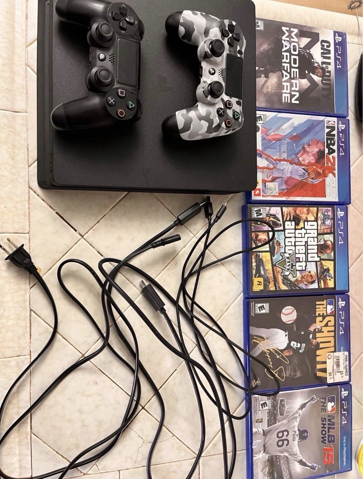 Sony PlayStation 4 Console Lot w/ 2 Controllers, Cables, 6 PS4 Games