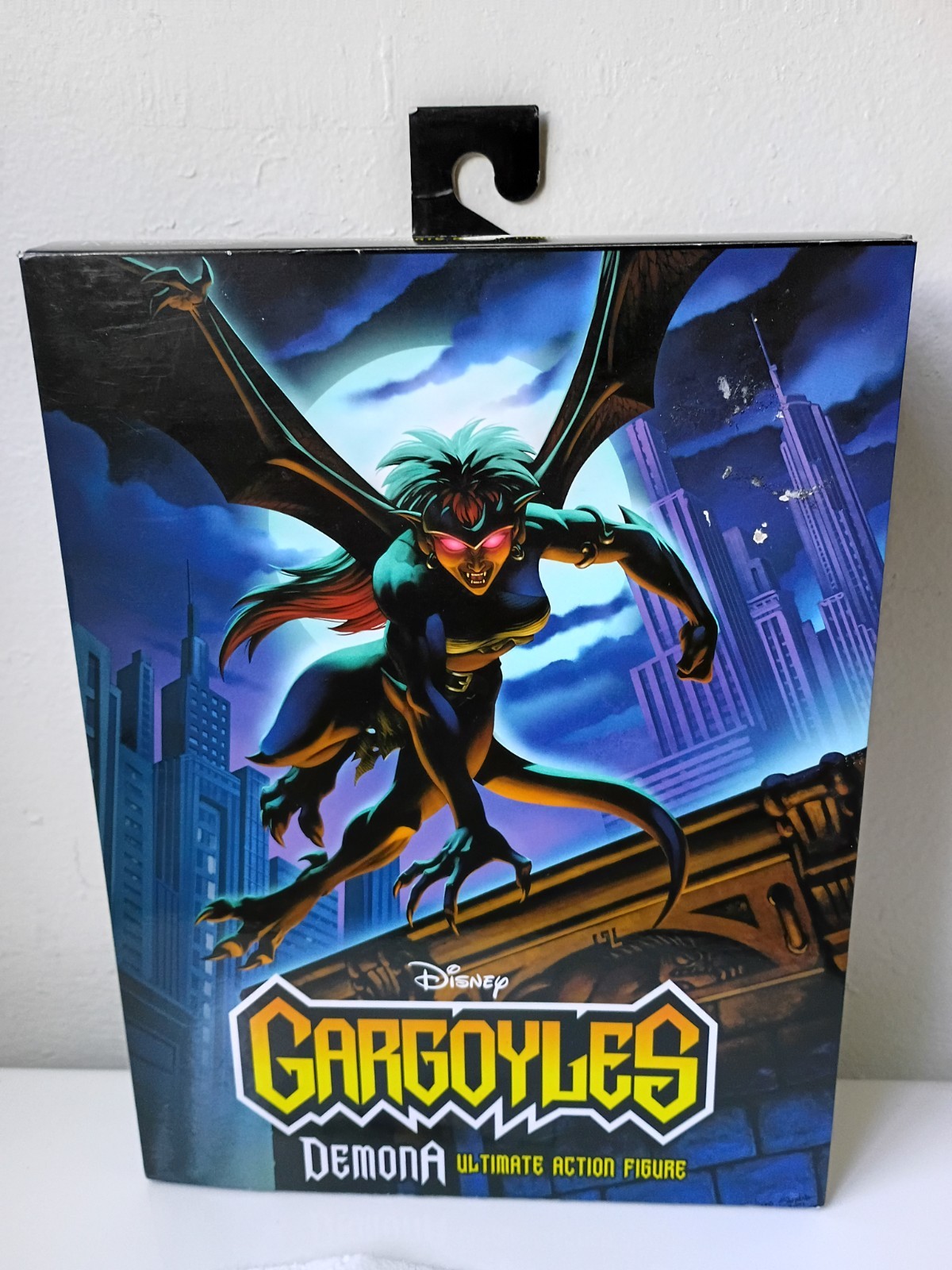 Demona Ultimate Disney Gargoyles NECA 7" New Damage Box 
