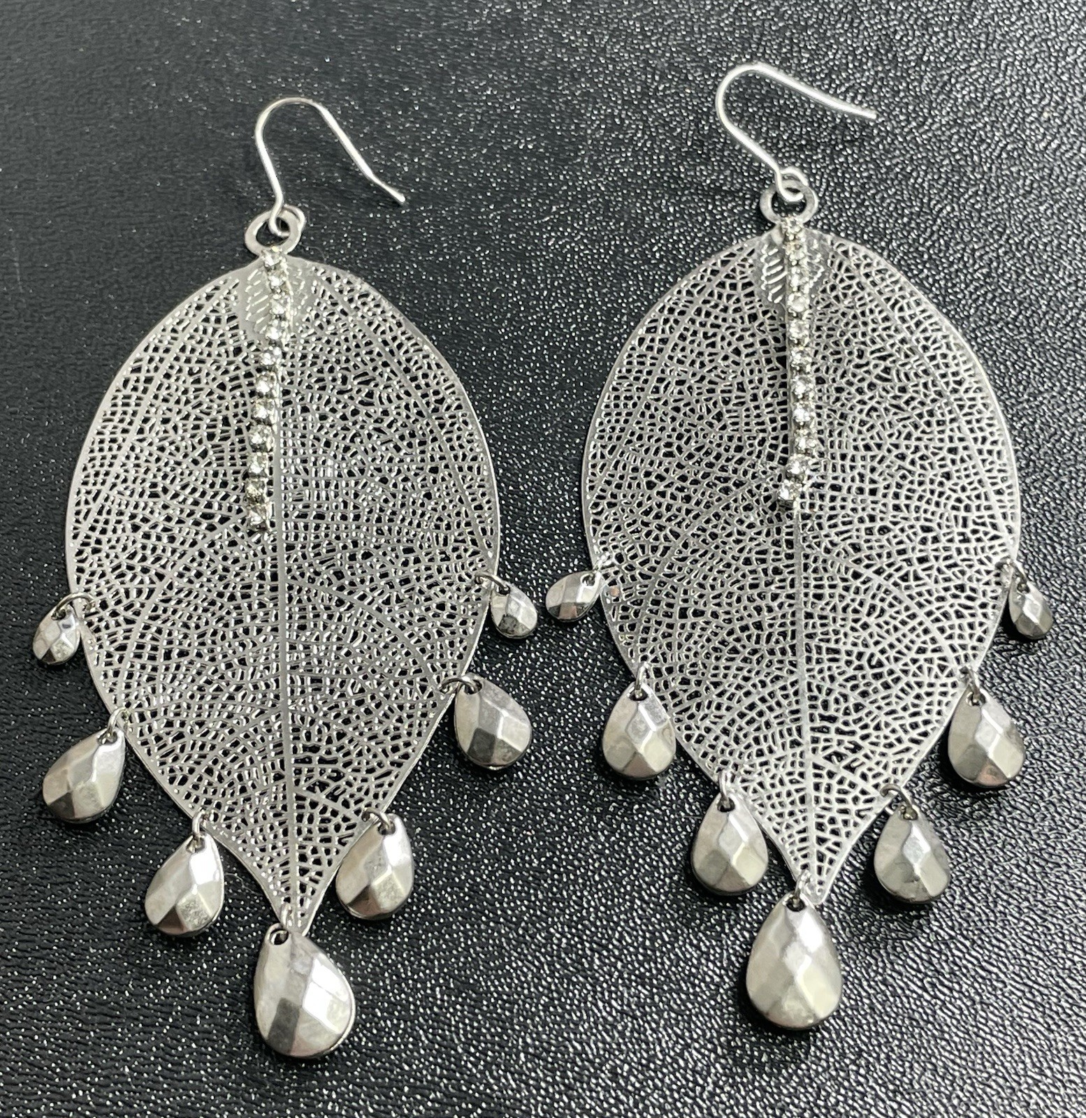 Vintage 4” Crystal Rhinestone Silver Tone Light Metal Leaf Charm Dangle Earrings