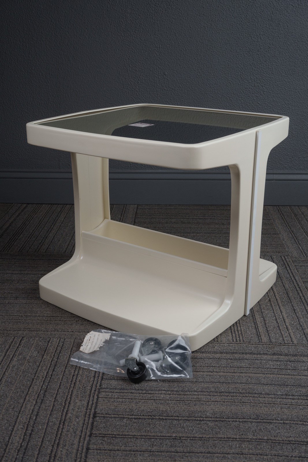 Mid Century Modern Kartell Style Syroco Plastic Resin Table Planter w/ Glass 