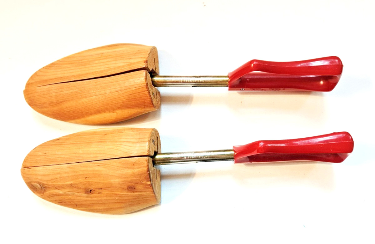 Travel Tree Wood Shoe Trees Keepers Rochester Co. Size Large