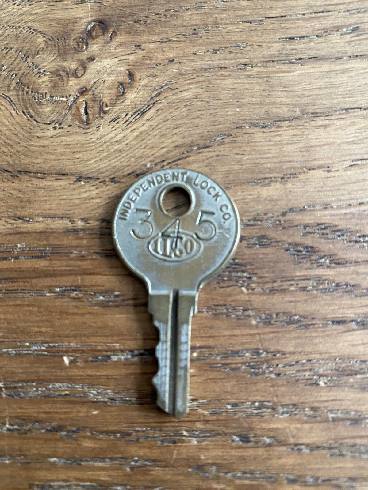 Nice Vintage Ilco Independent Lock Co Key # 1069 USA