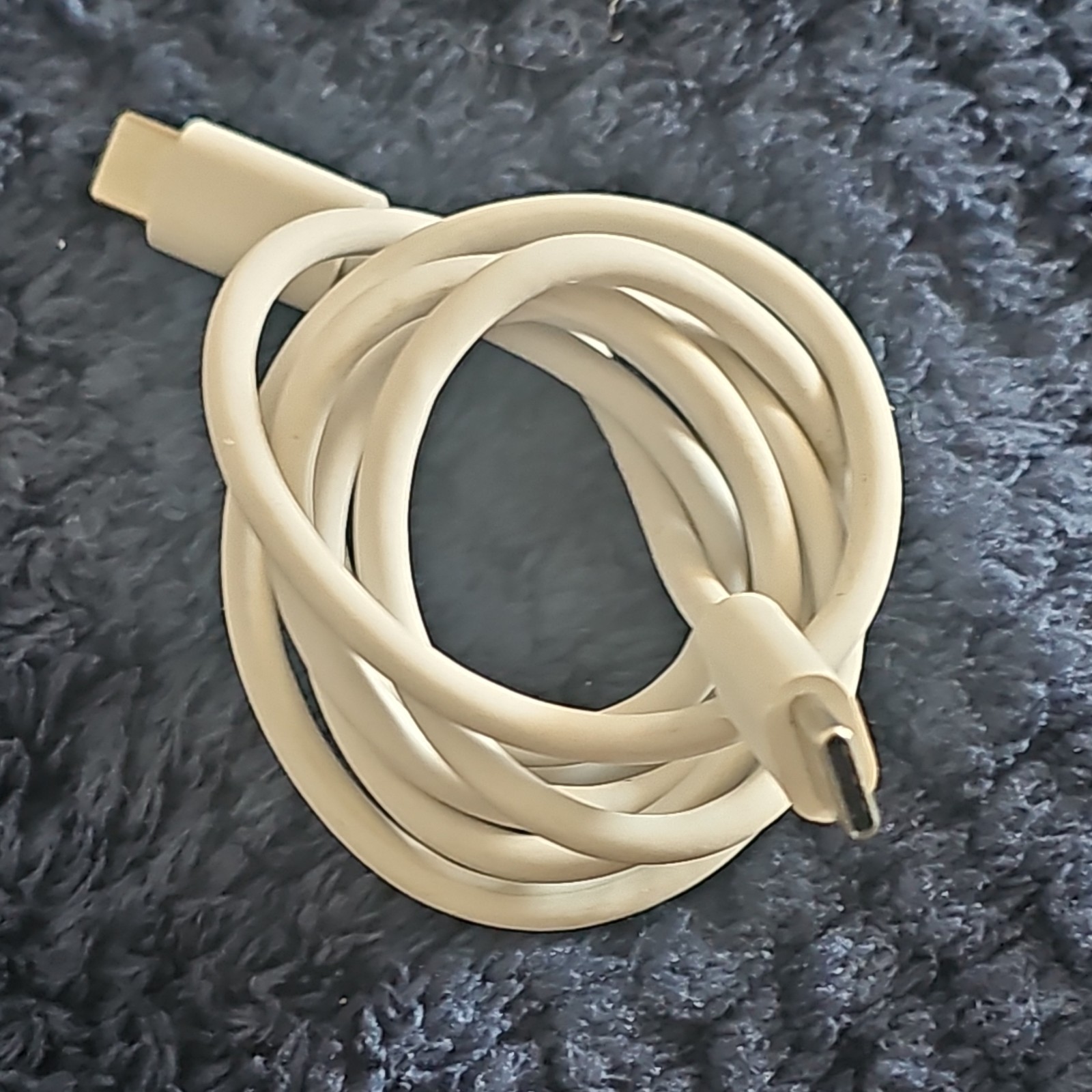 White Less than 10ft USB-C to USB-C Charging Cable Universal