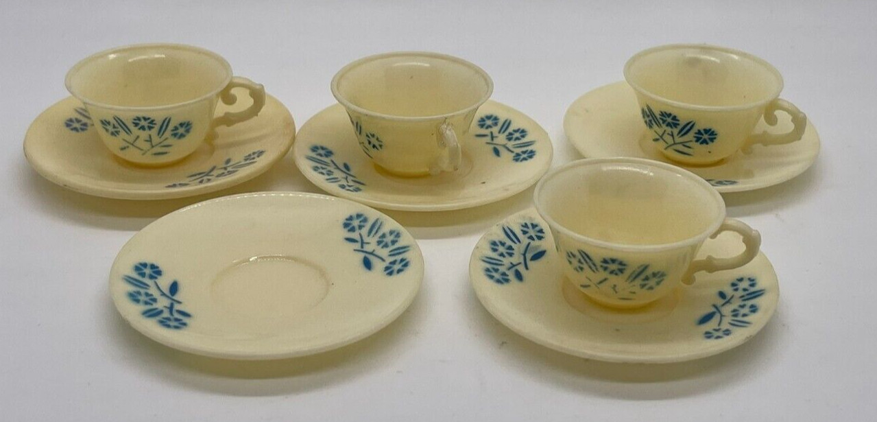 Vintage miniature plastic tea set / 9 PC. mini dishes dollhouse retro toys 