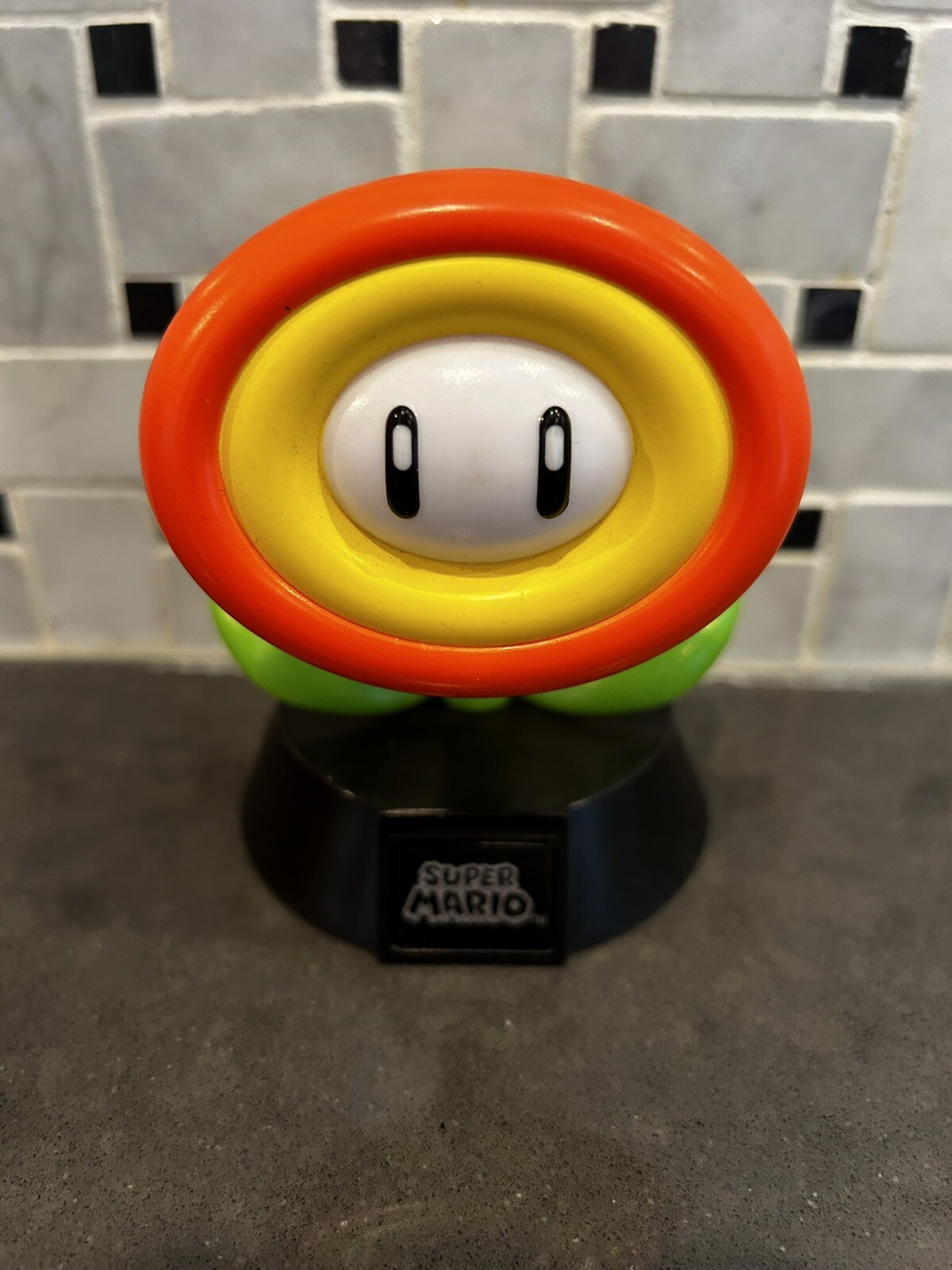 Super Mario Fire Flower Night Light #007 Lamp Paladone Icons - Working