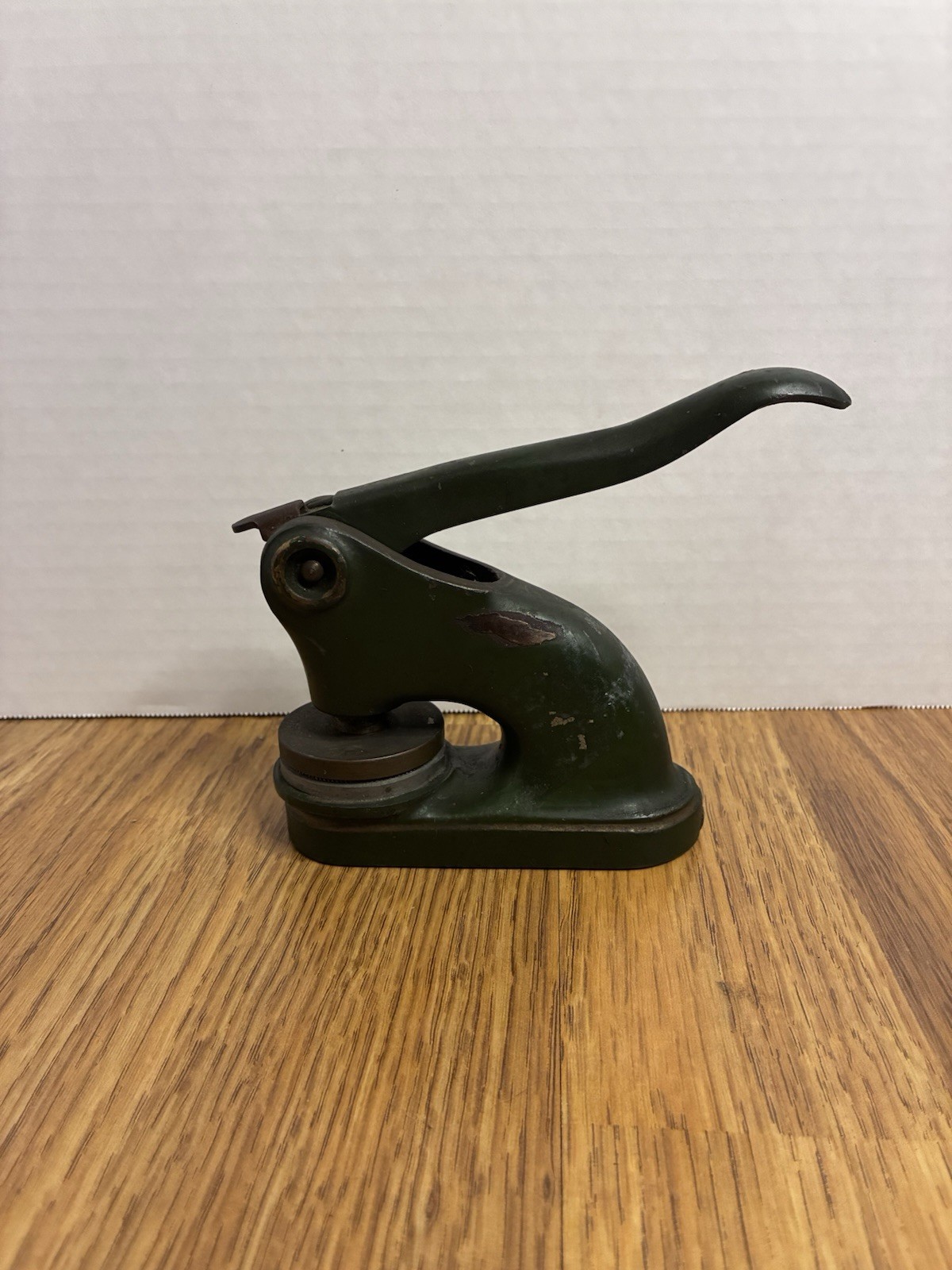 Antique 1932 New Jersey Store Cast Iron Green Gold Stamp Seal Press Broun Green