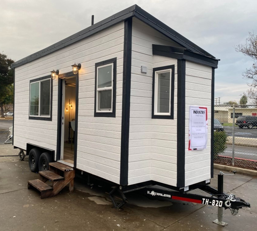 NEW - Tiny Home on Trailer, 28x8ft.