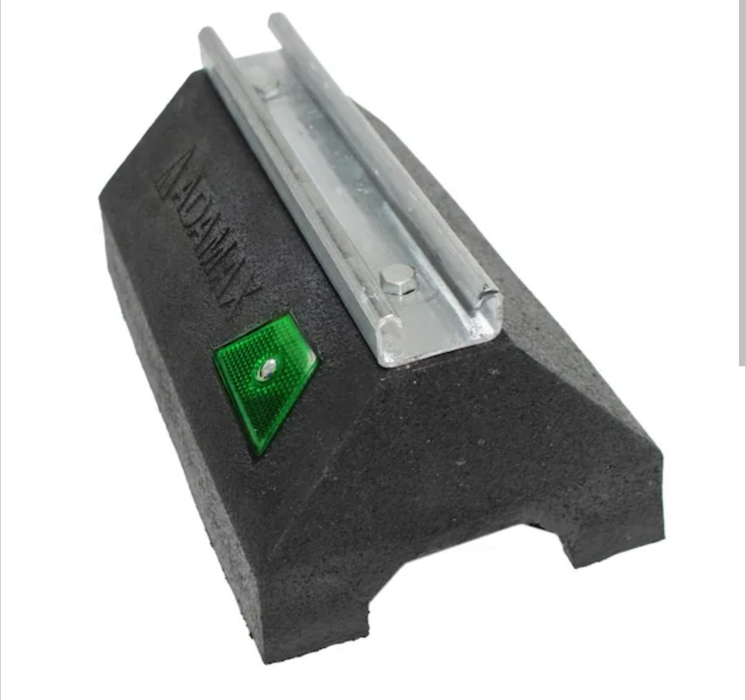 Adamax 0.89 ft Rooftop Support Block, 14-Gauge Solid Strut Channel Type B (14B)