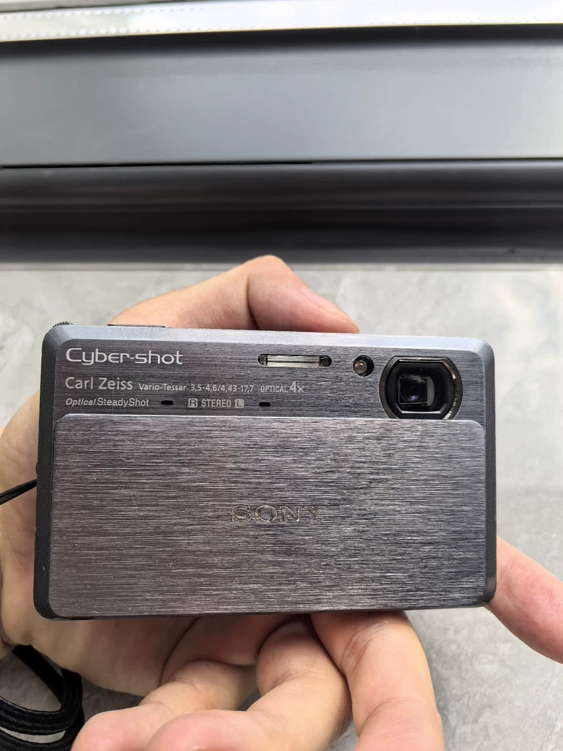 Sony DSC-TX7 Grey Lightly Digital Camera With Battery Charger Strap Used