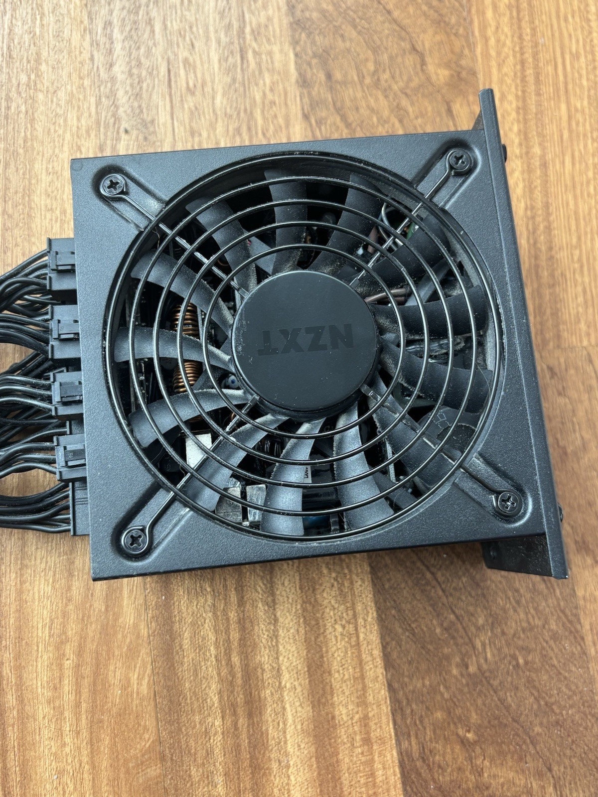 NZXT S650 650W ATX Modular Power Supply Modular 24 Pin PCIe SATA Black