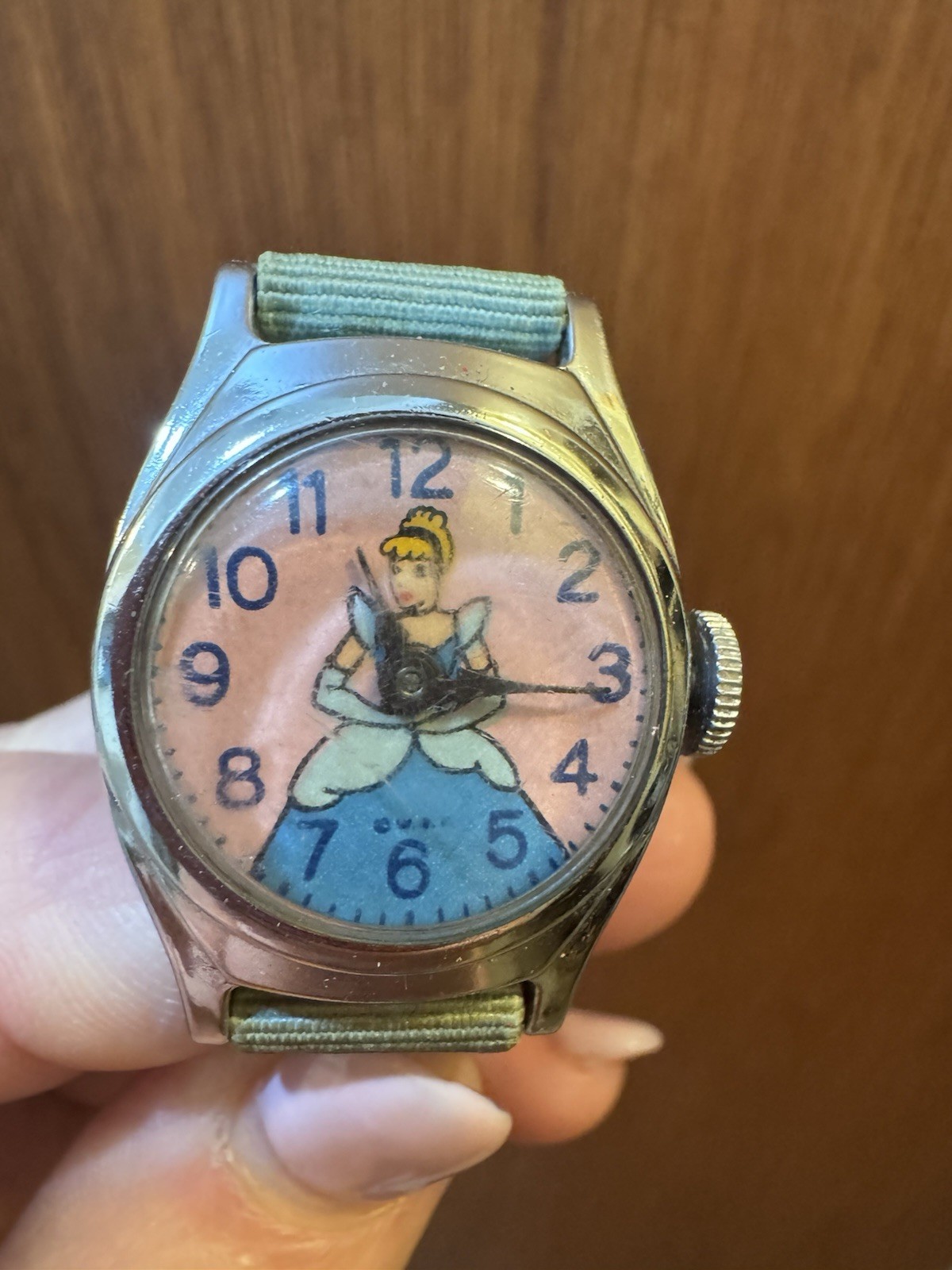 DUKA Disney Cinderella Wristwatch Green Strap Princess Theme Collectible Watch