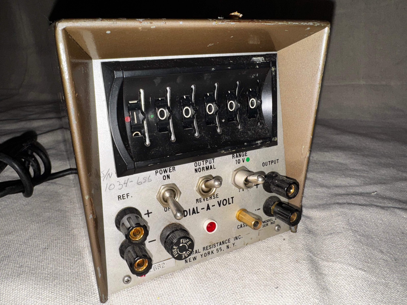 General Resistance Dial A Volt Model DAV 46 Presision Voltage Source