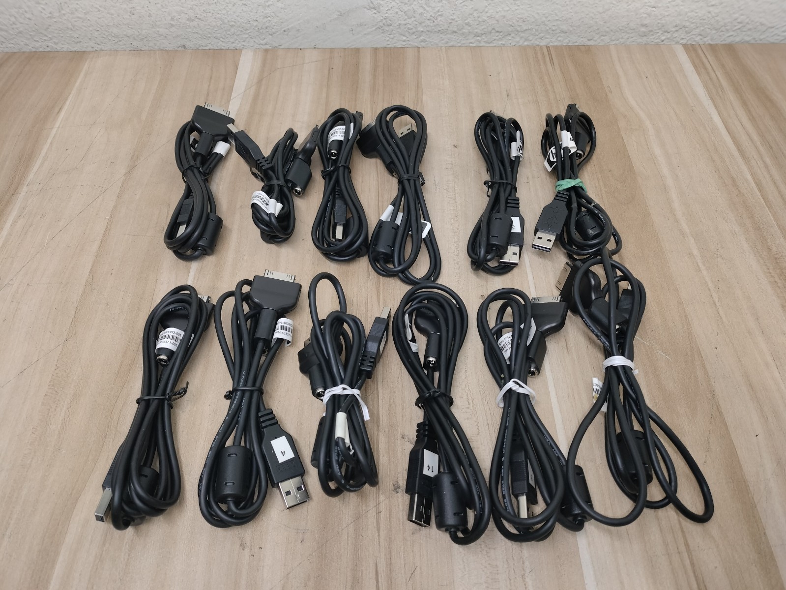 LOT OF 12 -HP IPAQ POCKET PC USB SYNC CABLE FOR 210 SERIES 463382-001 463371-001