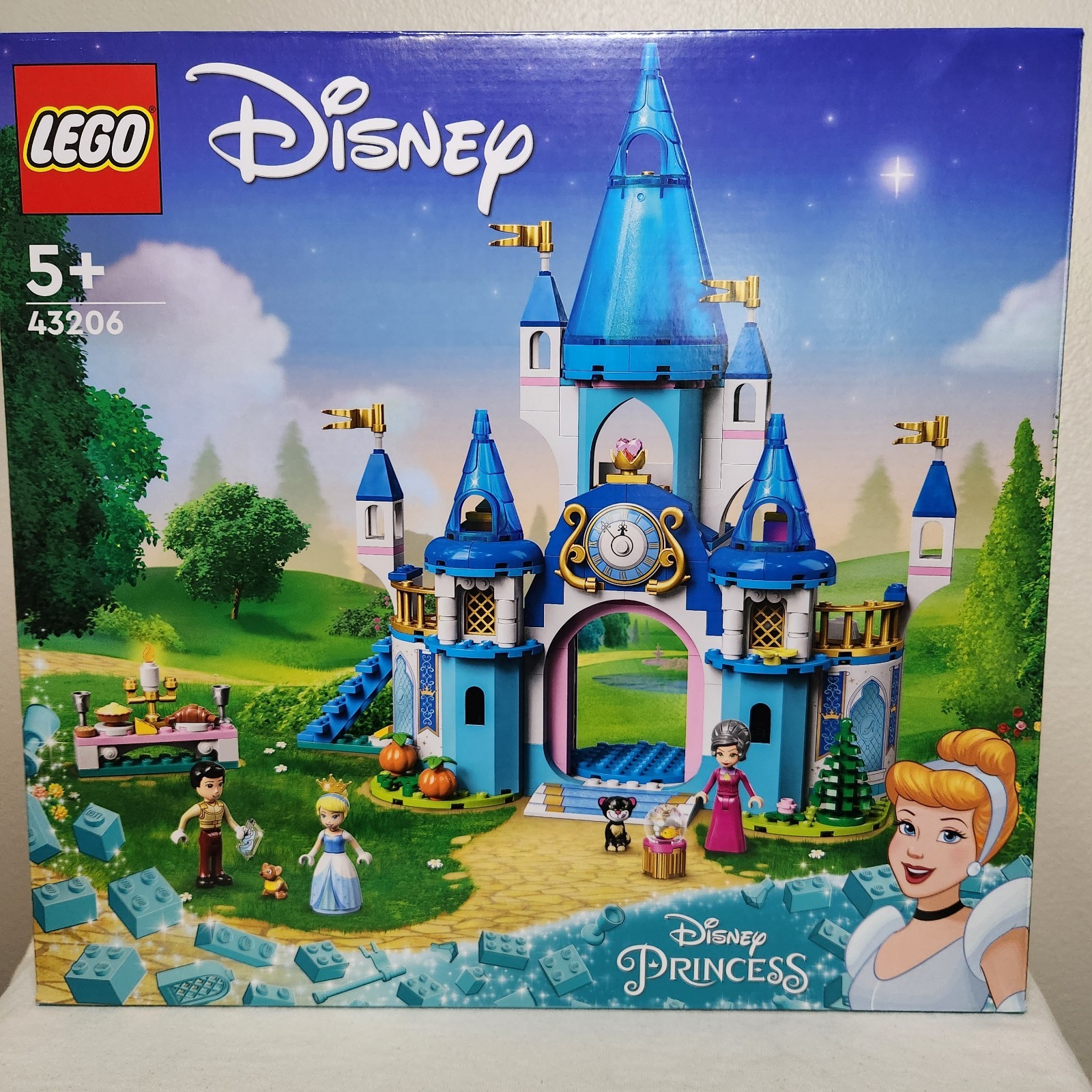 LEGO Disney: Cinderella and Prince Charming's Castle (43206)