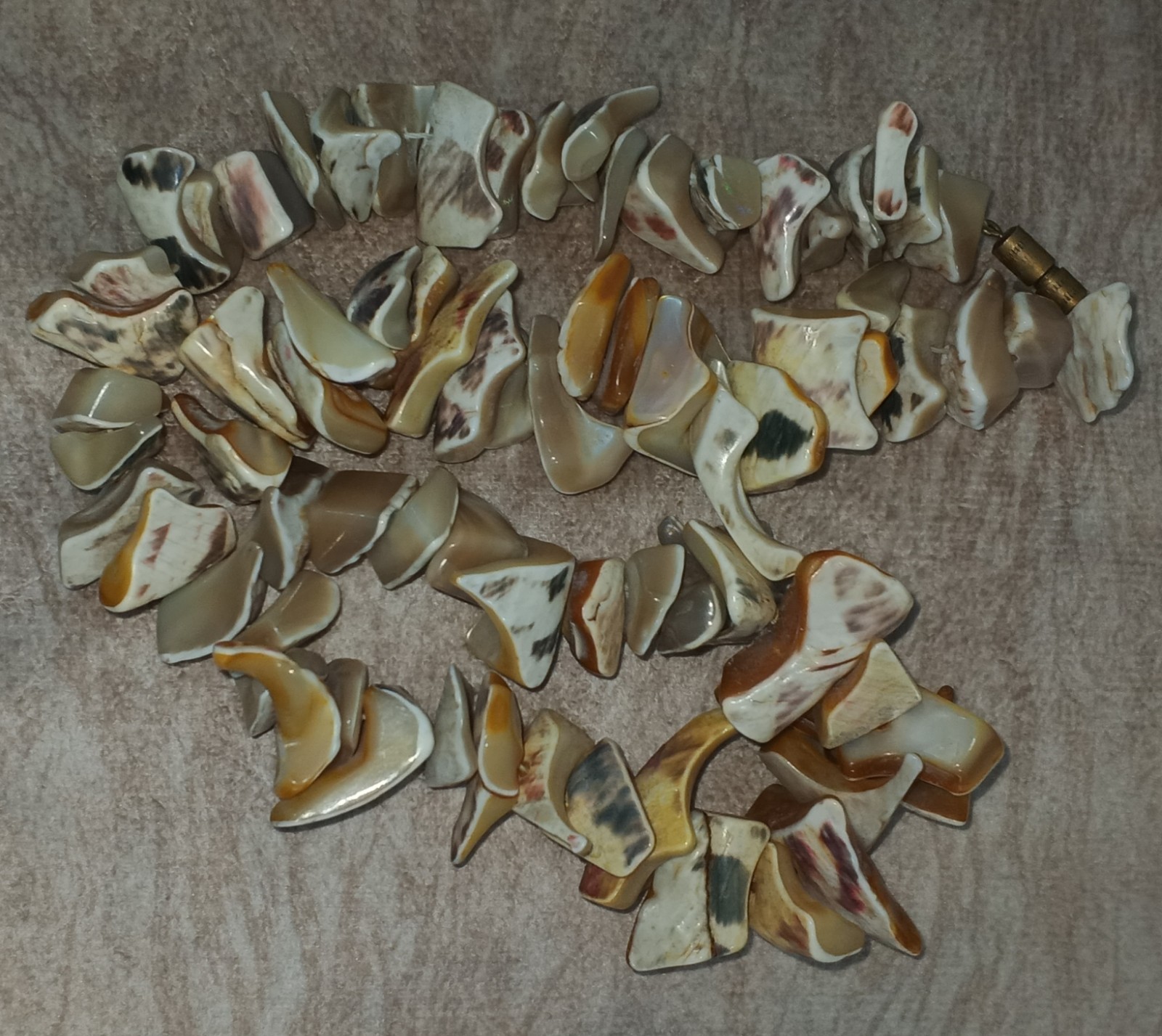 Vintage Handmade natural shells  necklace 