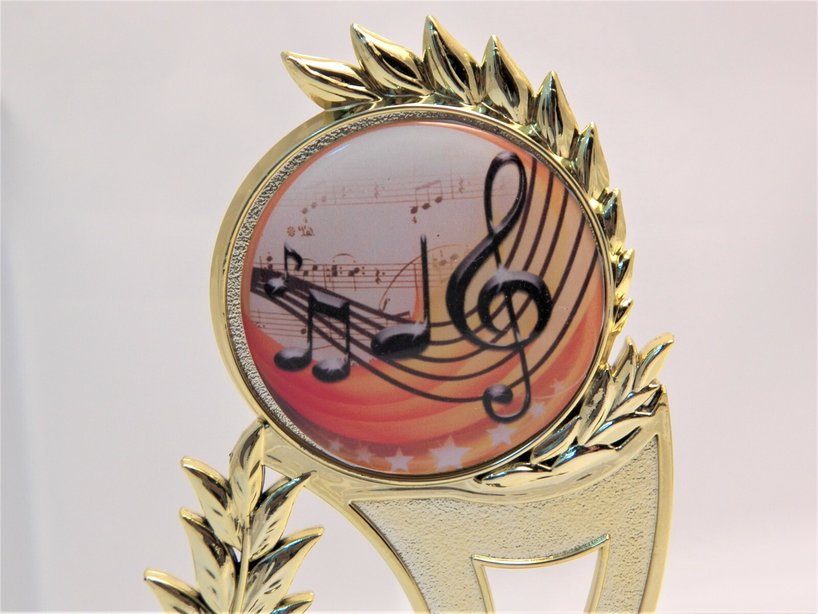 🎵 MUSICAL THEMED TROPHY APPROX. 6.5 INCHES TALL PERSONALIZED ON BLACK BASE