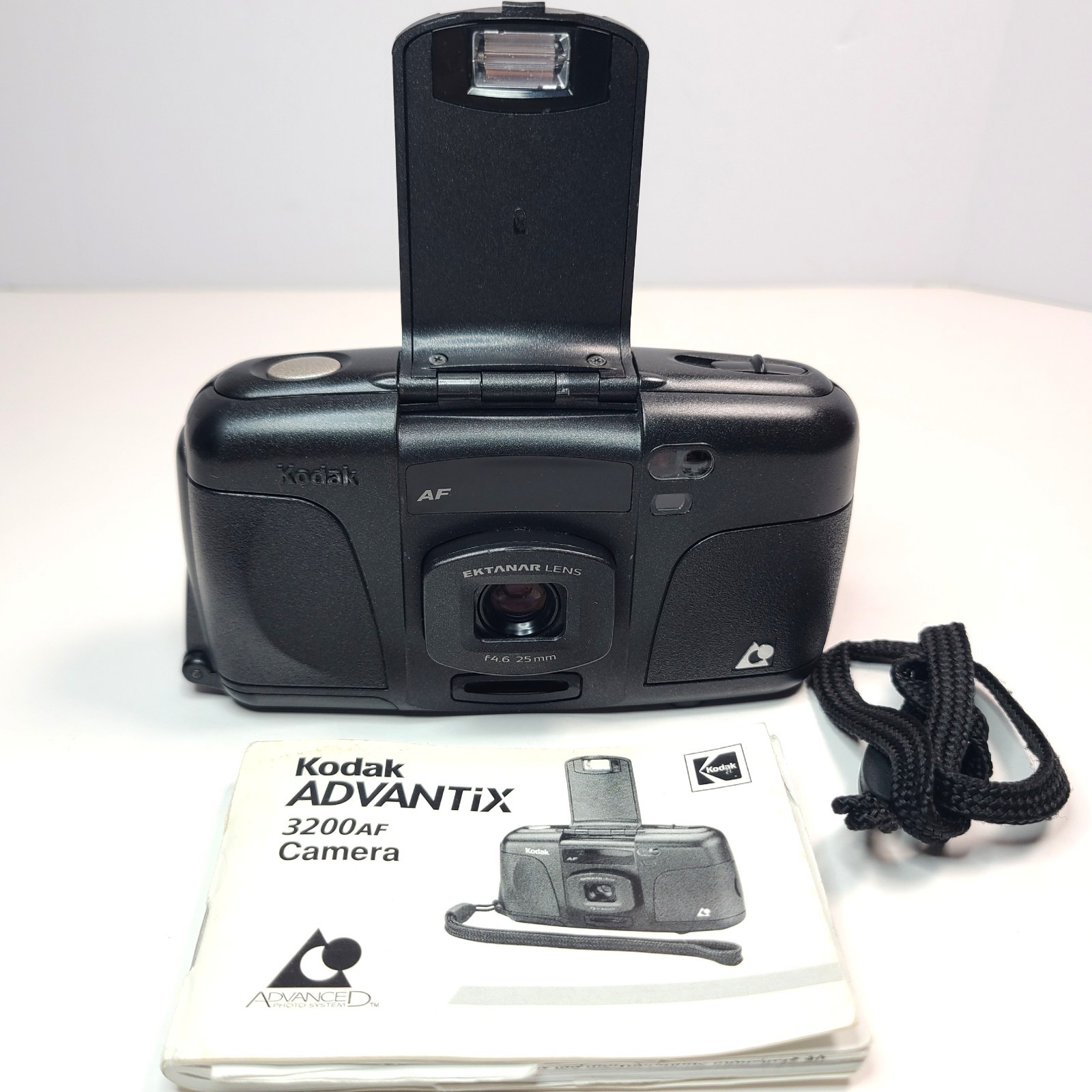 Kodak Advantix 3200AF 35mm Film Camera w/ Built In Flash and Manual