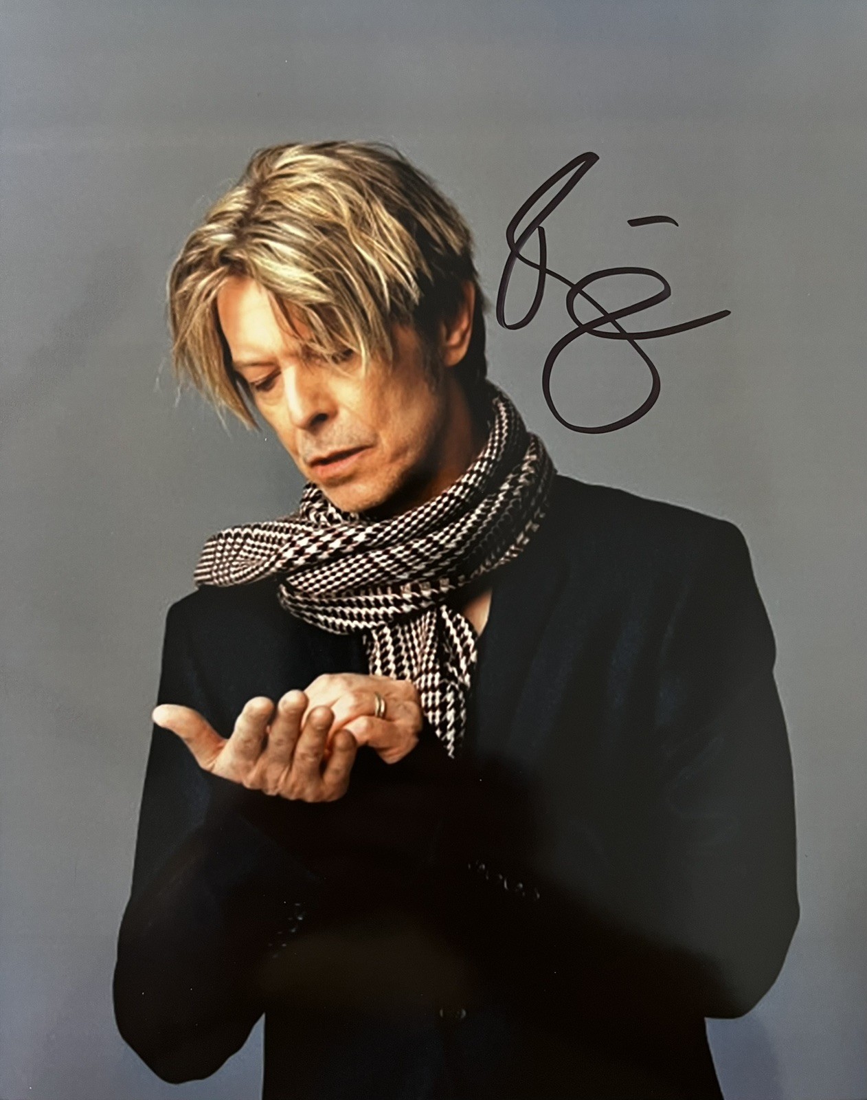 David Bowie signed photo with COA Labyrinth Ziggy Stardust Autograph Signature