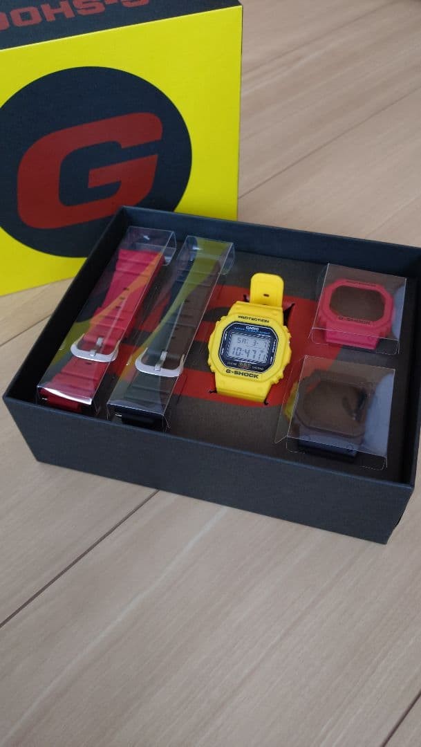 G-Shock Dwe-5600R-9Jr With Replacement Bezel